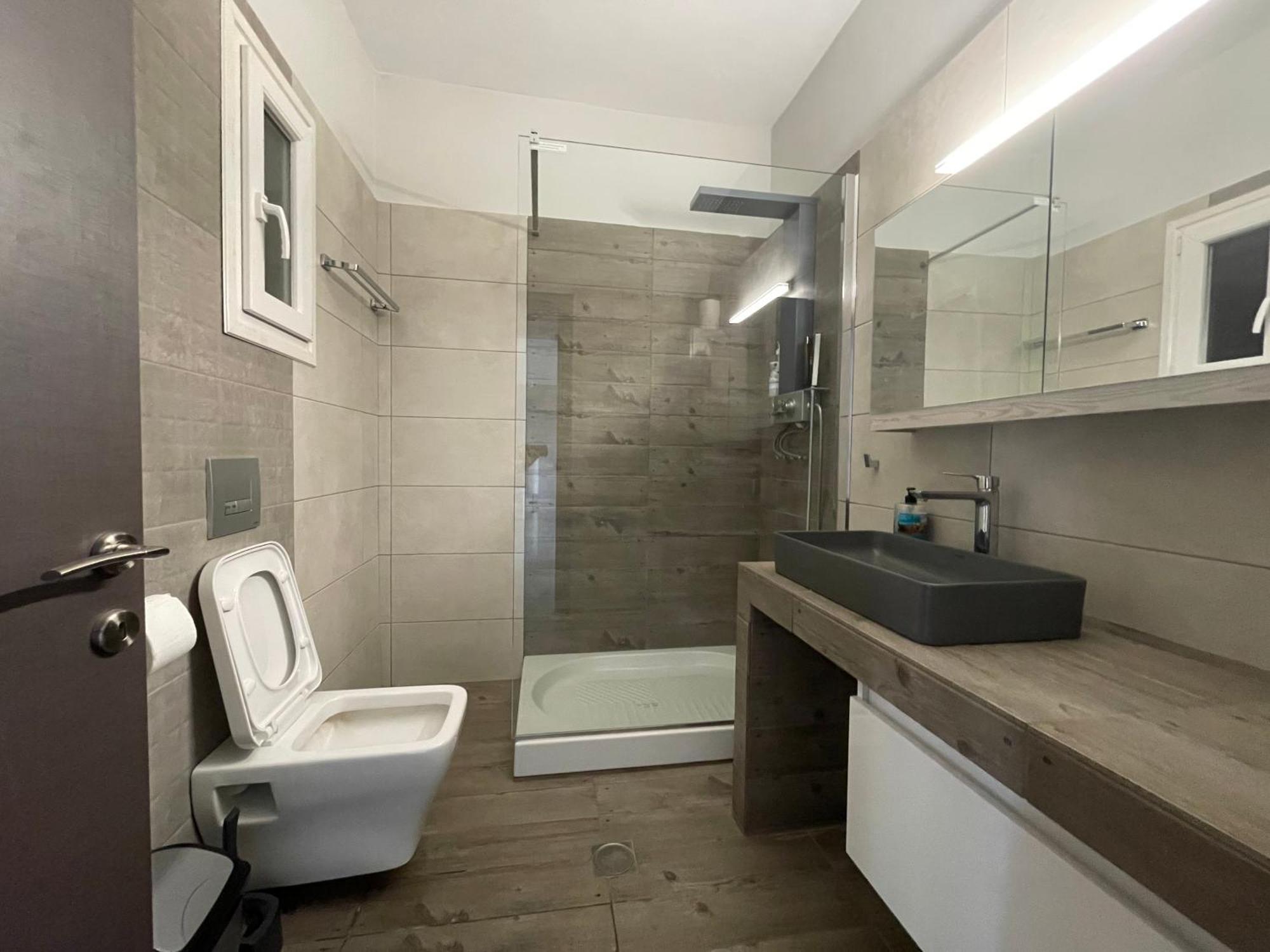 Luxurious 4Th Floor Apartment With Elevator アレクサンドルポリス エクステリア 写真