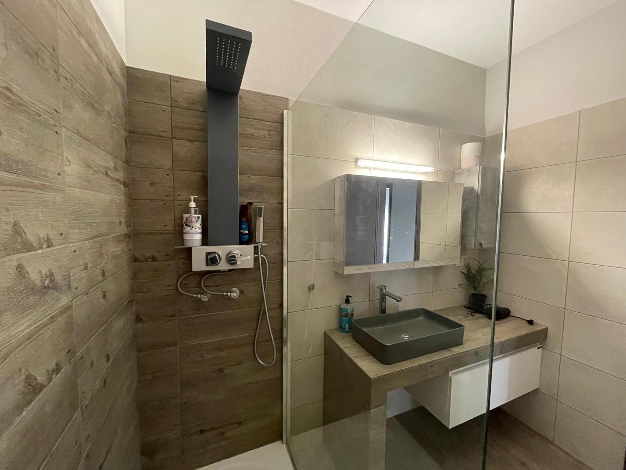 Luxurious 4Th Floor Apartment With Elevator アレクサンドルポリス エクステリア 写真