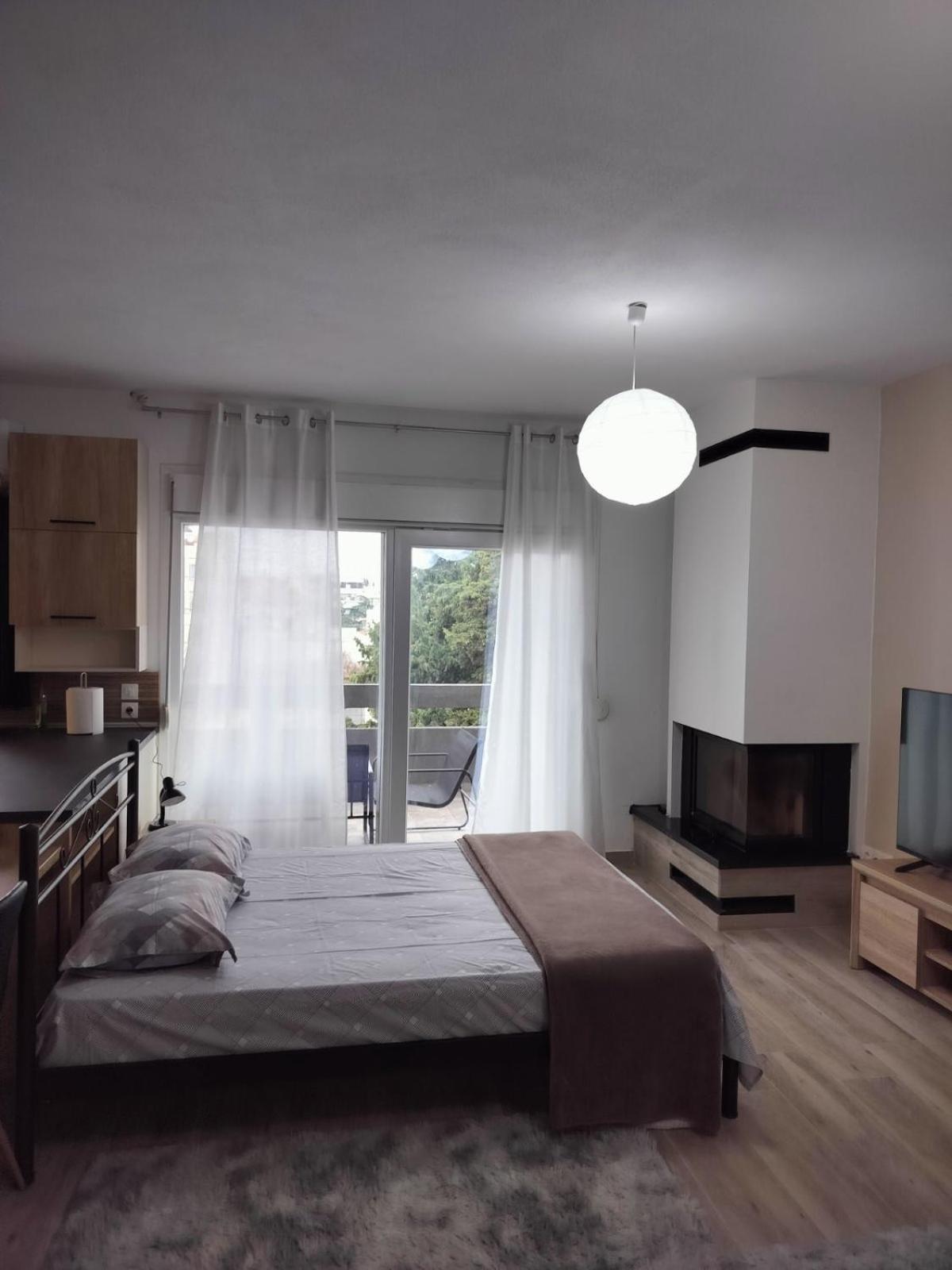 Luxurious 4Th Floor Apartment With Elevator アレクサンドルポリス エクステリア 写真